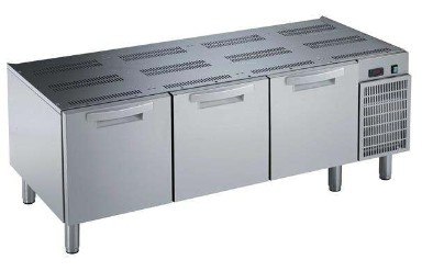Zanussi Unterbaukühltisch mit 3 Abteilen
